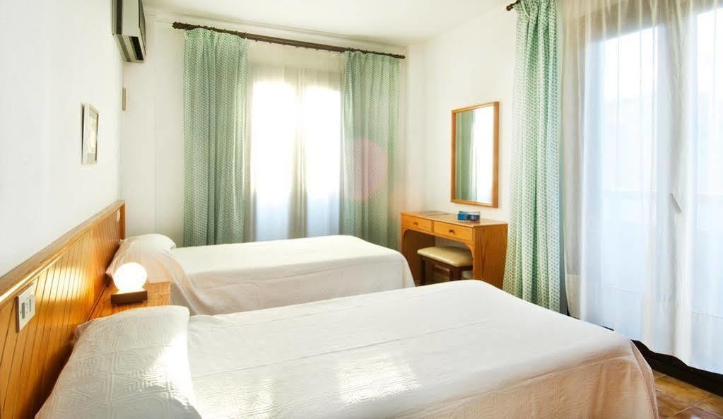 Apartamentos Bressol Port de Pollença Kültér fotó